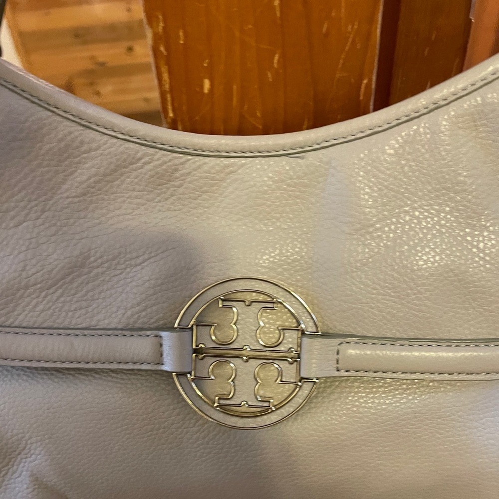 Authentic Leather Tory Burch Shoulder Bag